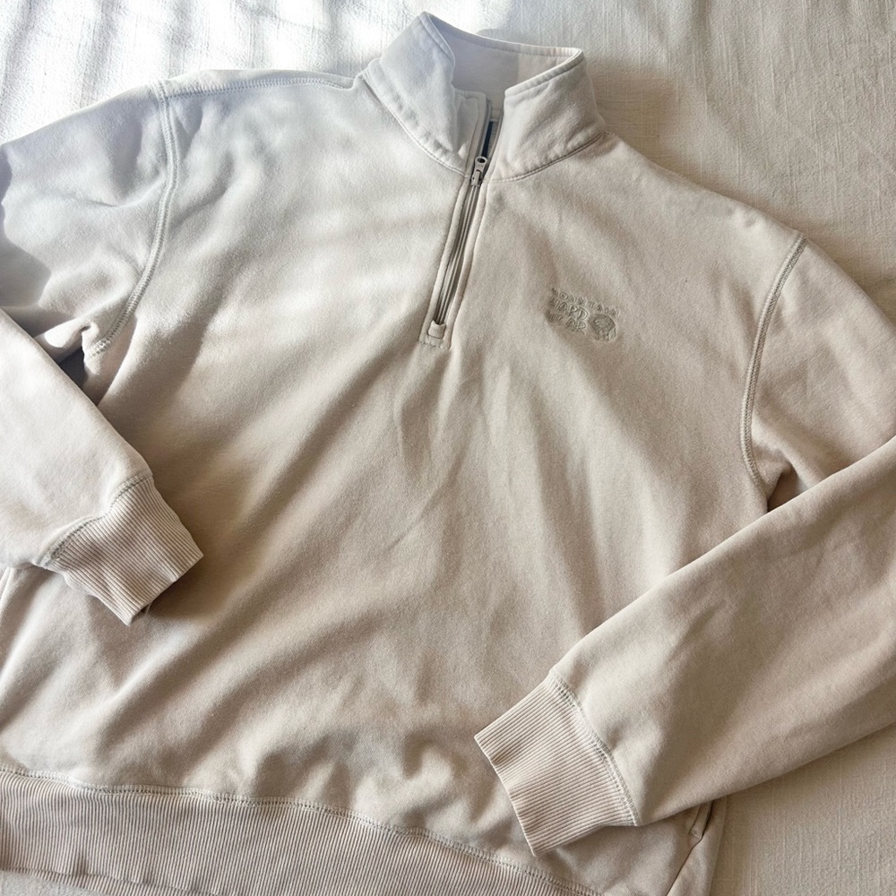 Mountain Hardware | Quarter Zip Pullover - Picture 2 of 5